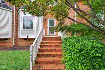 2407 Trout Stream Dr, Raleigh, NC 27604