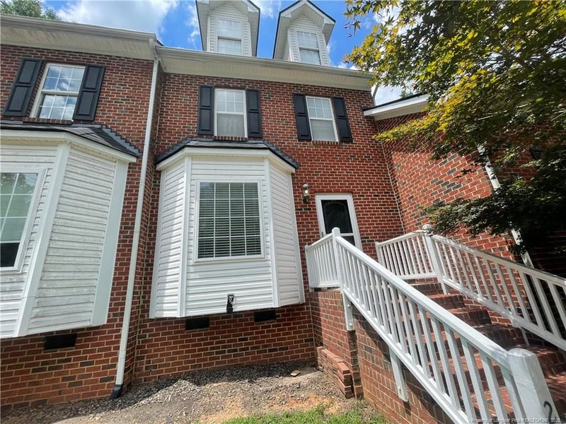 2407 Trout Stream Dr, Raleigh, NC 27604