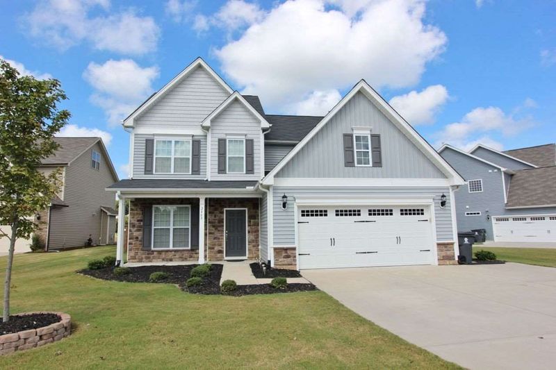 2408 Cattail Pond Dr, Zebulon, NC 27597