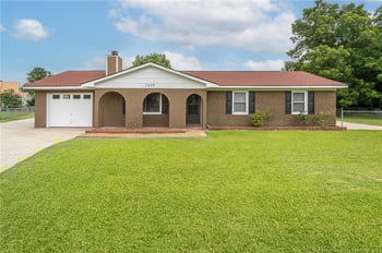 2408 Crabtree Ct, Fayetteville, NC 28304