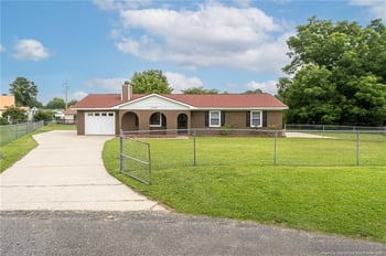 2408 Crabtree Ct, Fayetteville, NC 28304