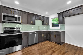 2408 Glascock St, Raleigh, NC 27610