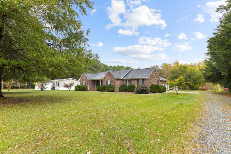 2408 S Jim Minor Rd, Mebane, NC 27302