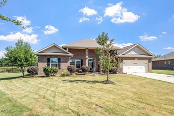 2408 Sandare Dr, Zebulon, NC 27597