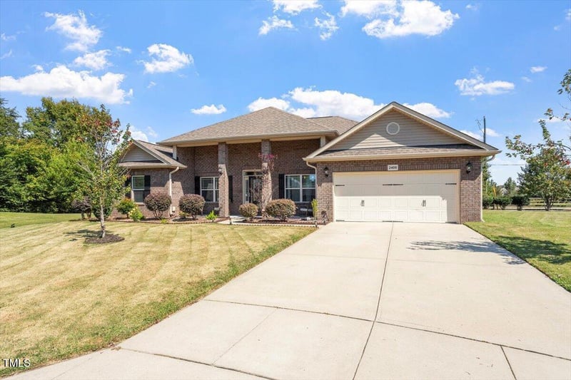 2408 Sandare Dr, Zebulon, NC 27597