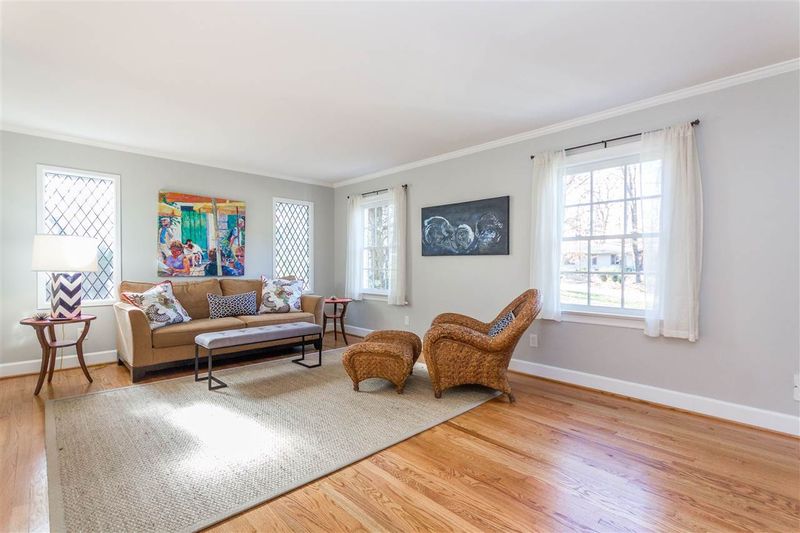 2408 Tyson St, Raleigh, NC 27612