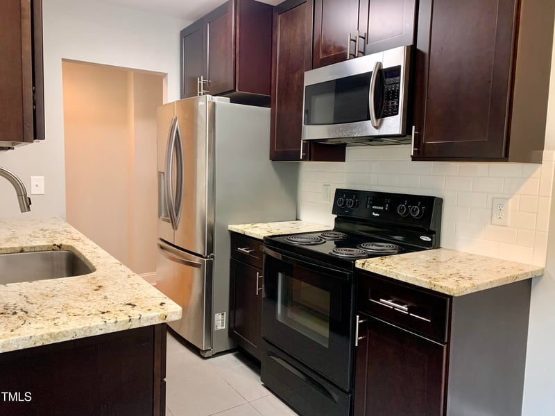 2409 Chapel Hill Rd #A, Durham, NC 27707