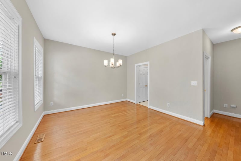 2409 Horizon Hike Ct, Raleigh, NC 27603
