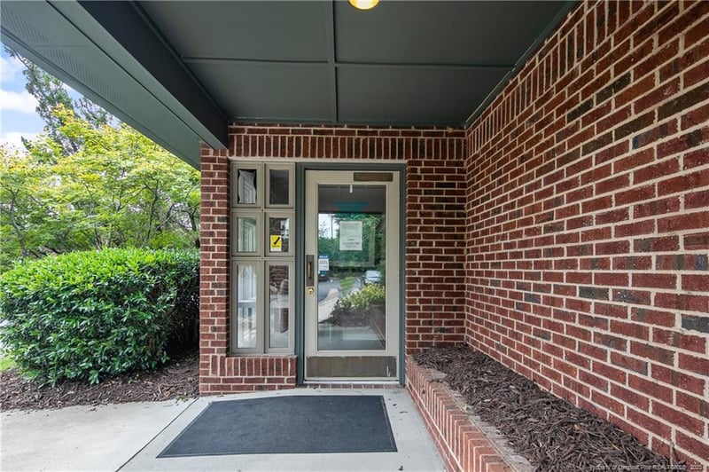 2409 Robeson St, Fayetteville, NC 28305