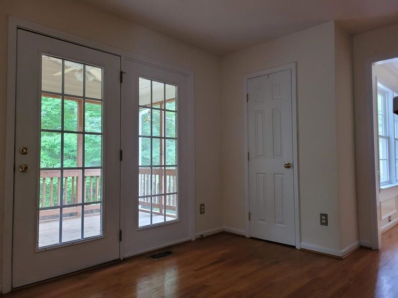 2409 Summit Dr, Hillsborough, NC 27278
