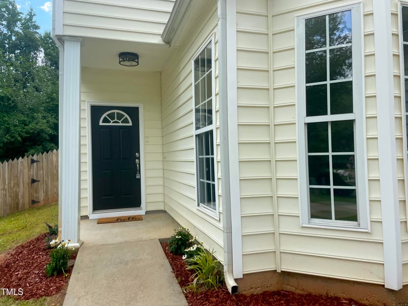 2409 Valley Haven Dr, Raleigh, NC 27603