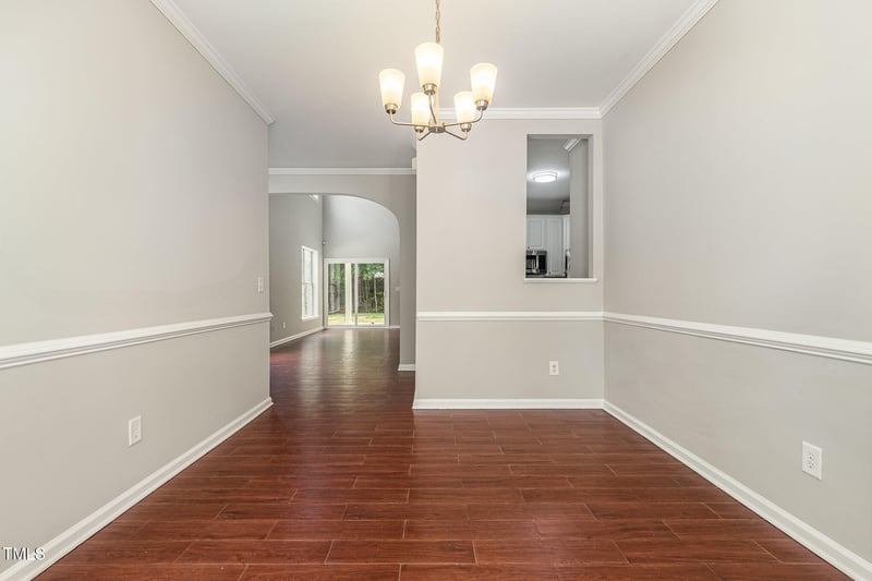 2409 Valley Haven Dr, Raleigh, NC 27603