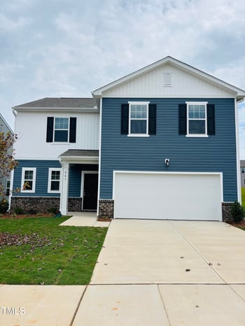 241 Babbling Brook Dr, Clayton, NC 27520