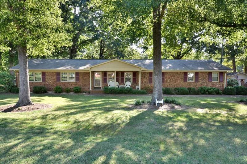 241 Bandock Dr, Durham, NC 27703