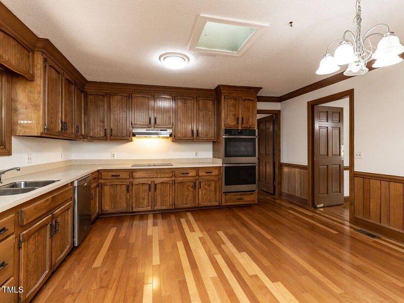 241 Beachers Brook Ln, Cary, NC 27511