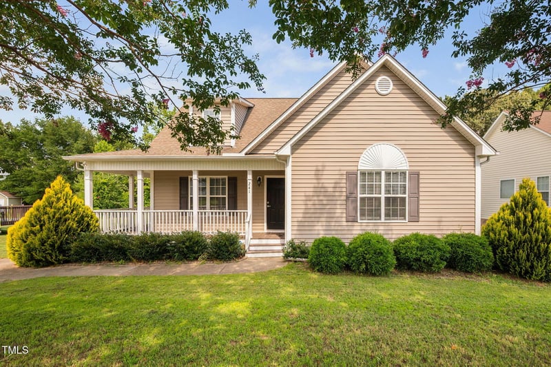 241 Bear Oak Dr, Smithfield, NC 27577