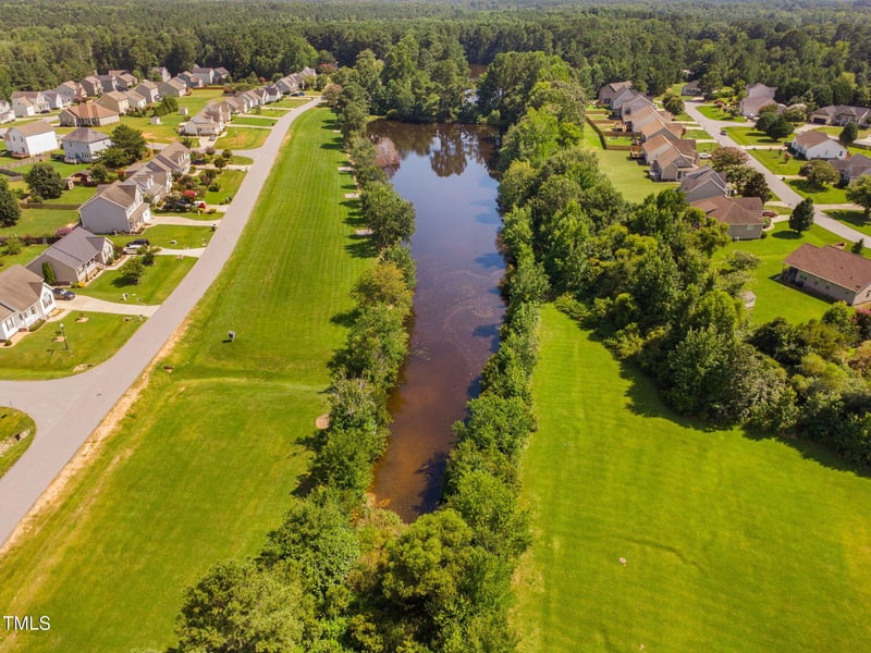 241 Bear Oak Dr, Smithfield, NC 27577