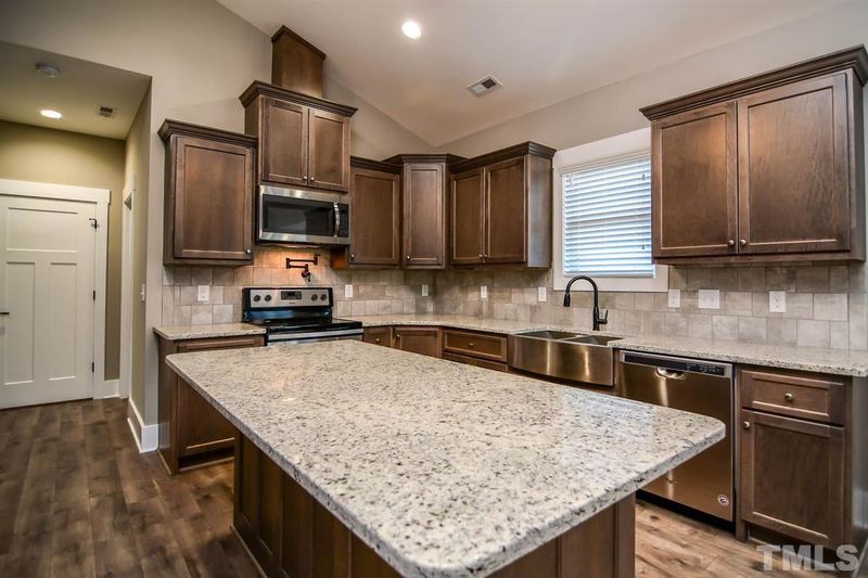 241 Bella Sq, Smithfield, NC 27577