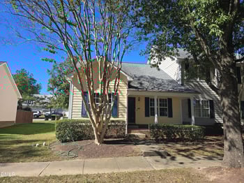 241 Commons Dr, Holly Springs, NC 27540