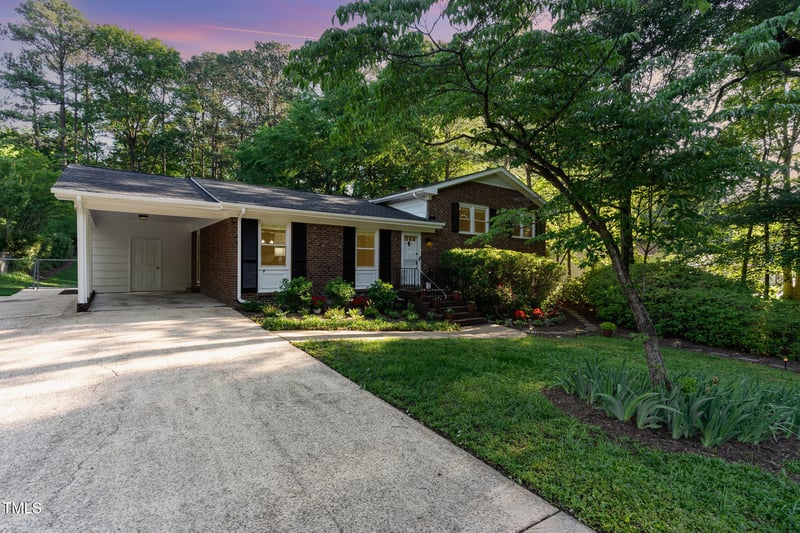 241 Cornwall Rd, Cary, NC 27511