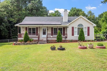 241 Deep Creek Dr, Clayton, NC 27520