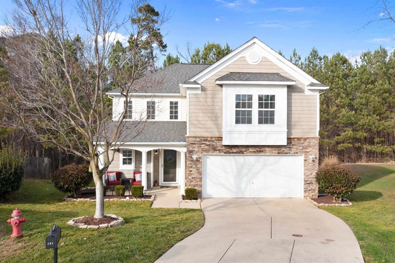 241 Georgetowne Dr, Clayton, NC 27520