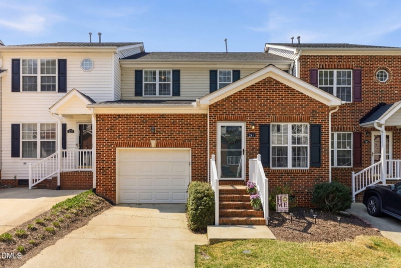 241 Grand Pointe Dr, Garner, NC 27529