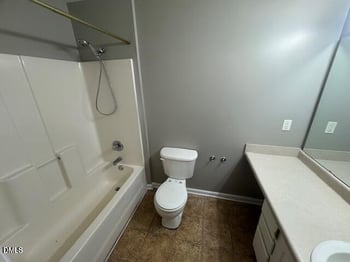 241 Highgate Cir, Wake Forest, NC 27587