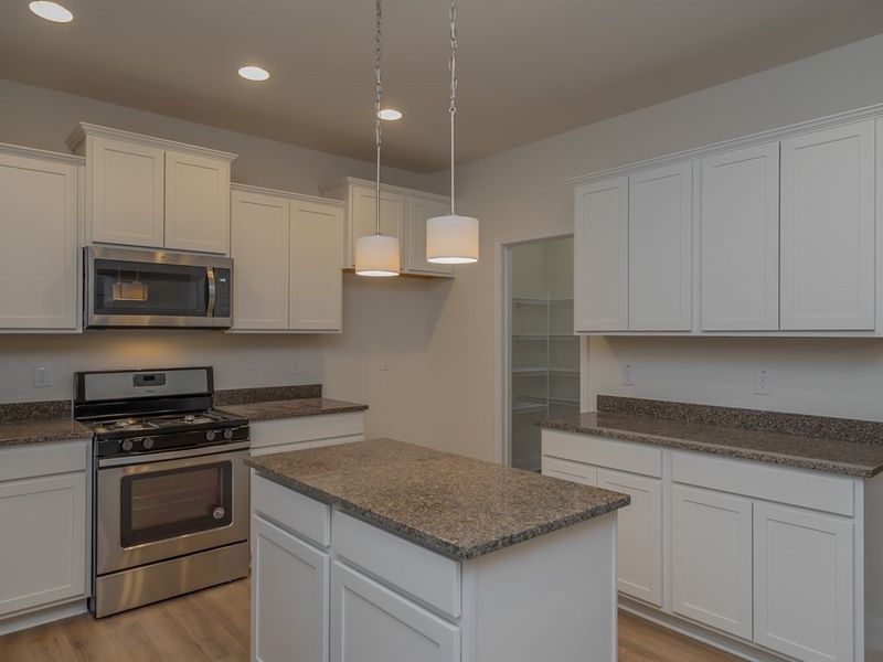 241 Mill Bend Dr #64, Fuquay Varina, NC 27526