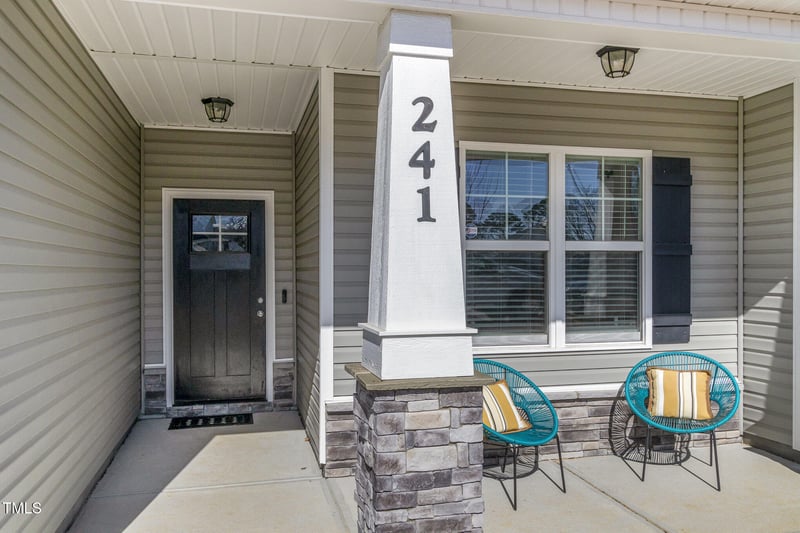 241 Nolan Park Dr, Selma, NC 27576