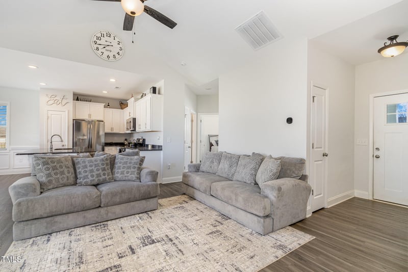 241 Nolan Park Dr, Selma, NC 27576