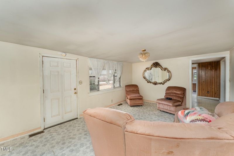 241 S Plank Rd, Sanford, NC 27330
