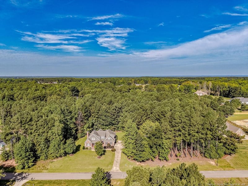 241 Saintsbury Pl, Sanford, NC 27332