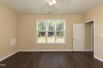 241 Stansbury Ln, Clayton, NC 27527