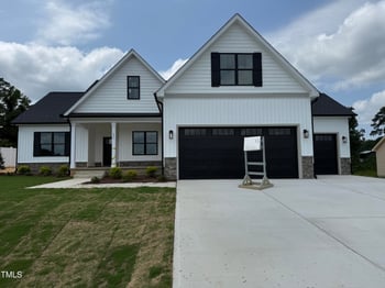 241 Tee Dr, Selma, NC 27576