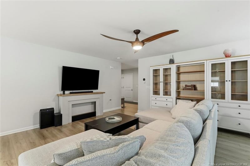 241 Tormore Dr, Sanford, NC 27330