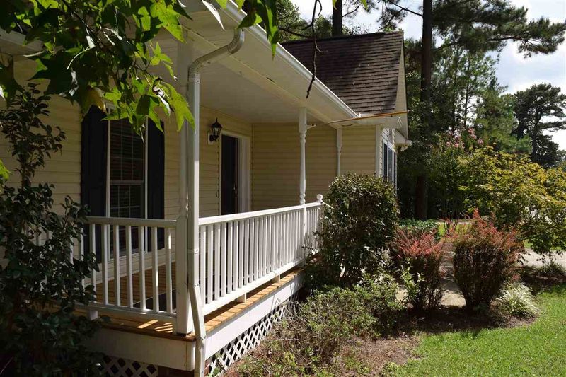 241 Walnut Creek Dr, Clayton, NC 27520