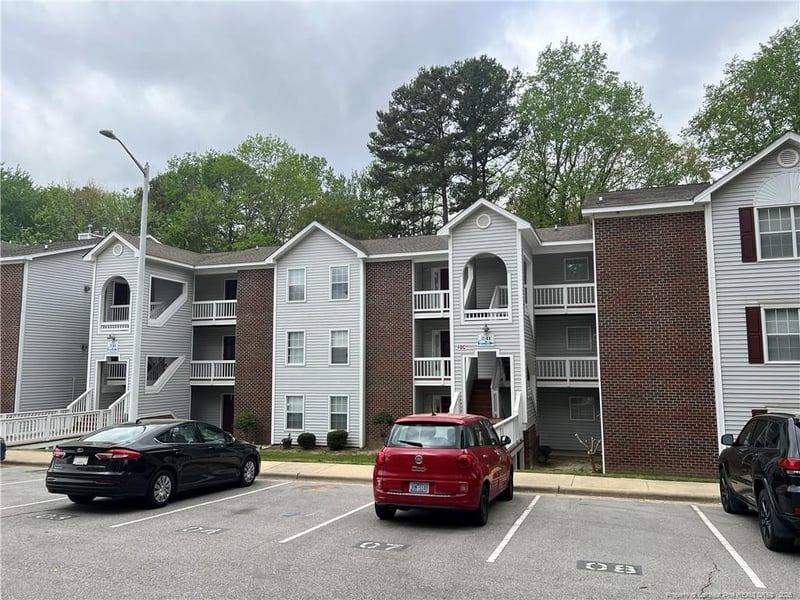 241 Waterdown Dr #11, Fayetteville, NC 28314