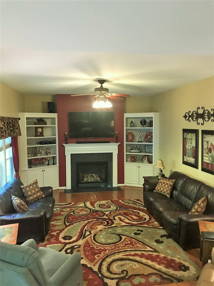 2410 Castleburg Dr, Apex, NC 27523