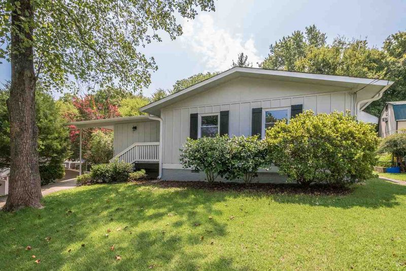 2410 Kennington Rd, Raleigh, NC 27610
