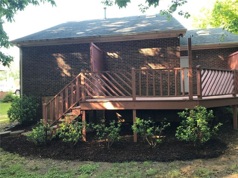 2410 Wimbledon Cir, Burlington, NC 27215