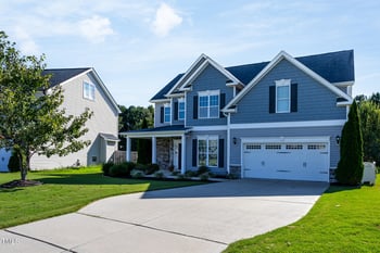 2411 Cattail Pond Dr, Zebulon, NC 27597