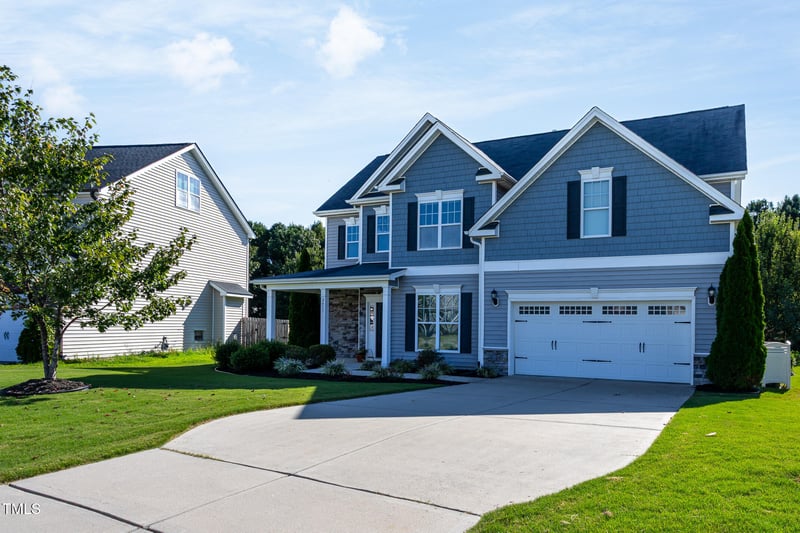 2411 Cattail Pond Dr, Zebulon, NC 27597