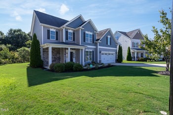 2411 Cattail Pond Dr, Zebulon, NC 27597