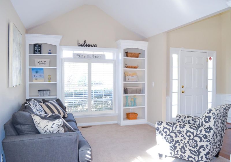 2411 Summit Dr, Hillsborough, NC 27278