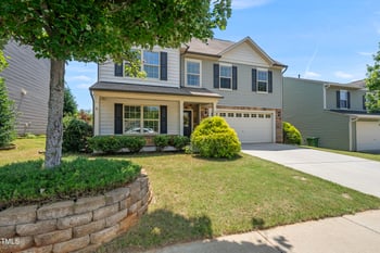 2412 Averon Dr, Fuquay Varina, NC 27526