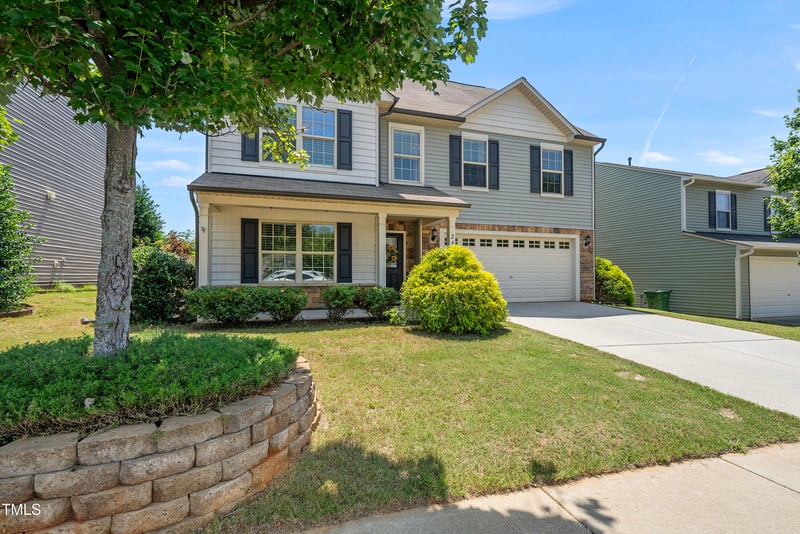 2412 Averon Dr, Fuquay Varina, NC 27526
