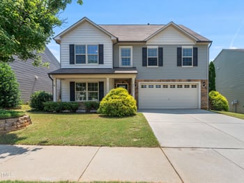 2412 Averon Dr, Fuquay Varina, NC 27526