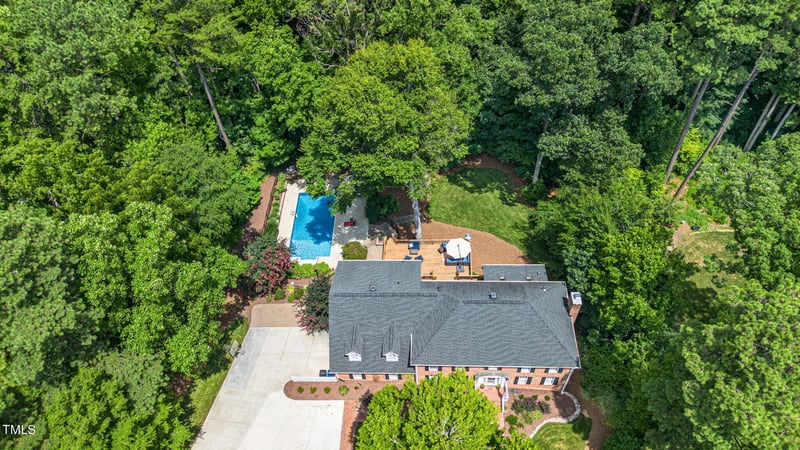 2412 Beechview Ct, Raleigh, NC 27615