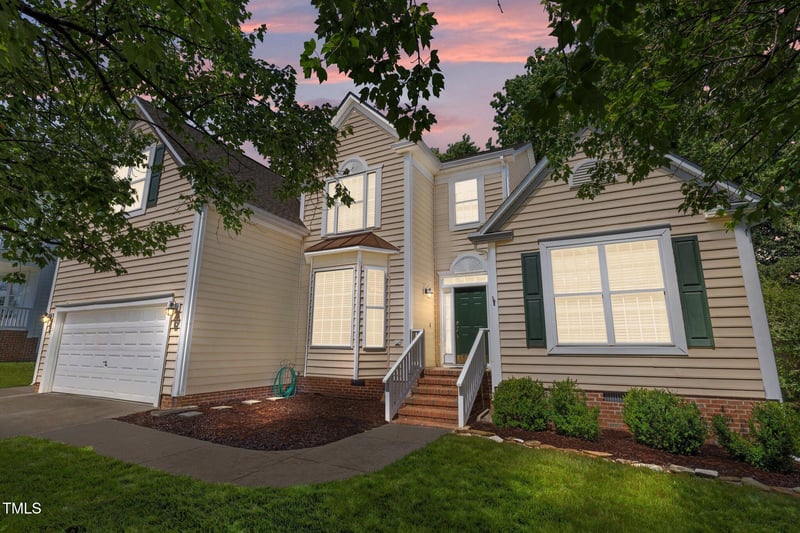 2412 Colony Woods Dr, Apex, NC 27523